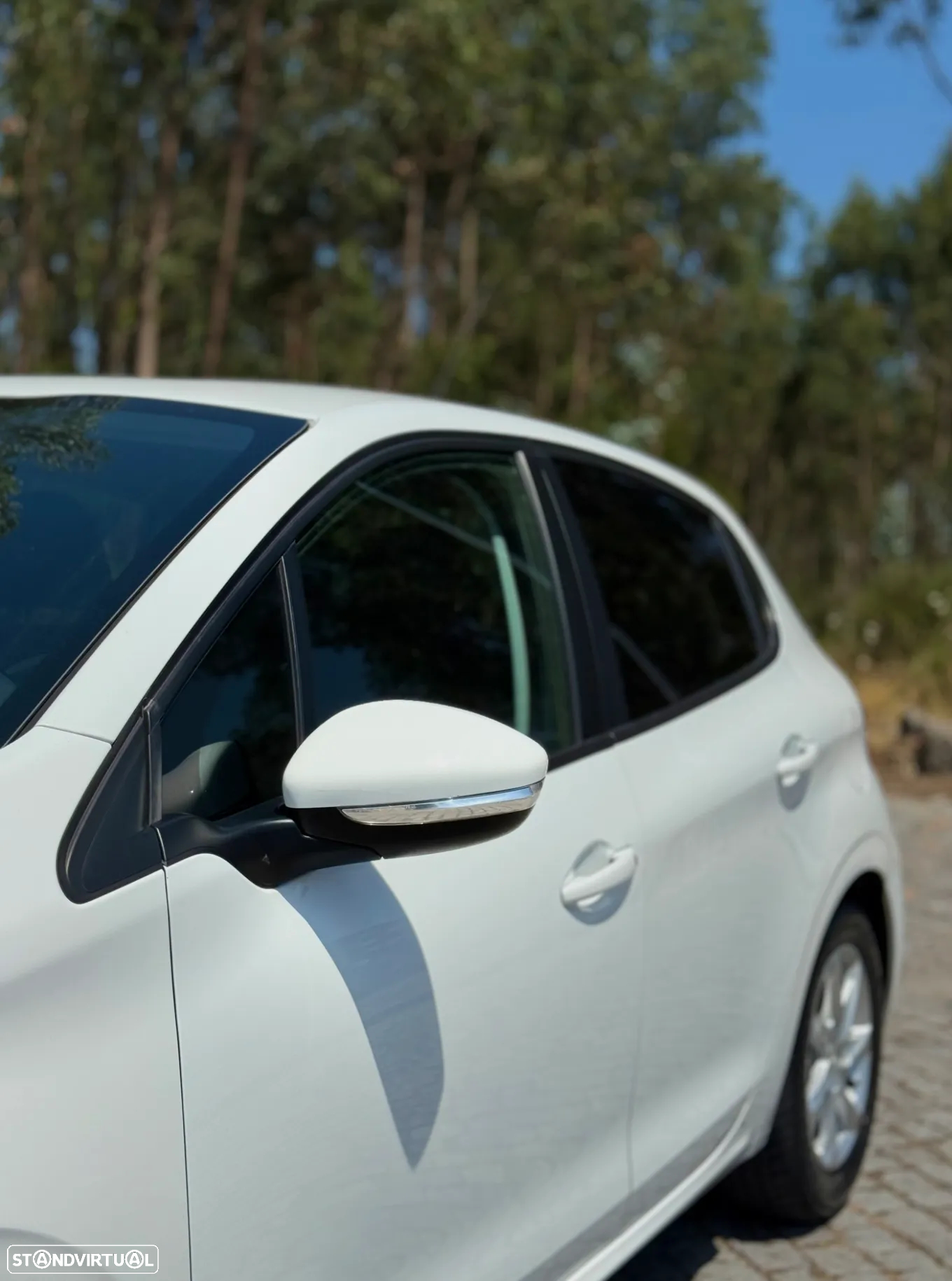 Peugeot 208 1.2 PureTech Allure - 13