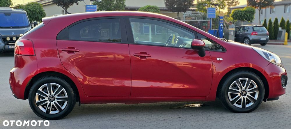 Kia Rio - 6