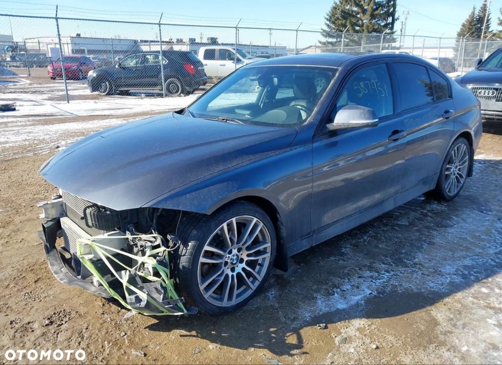BMW Seria 3 335i xDrive - 4