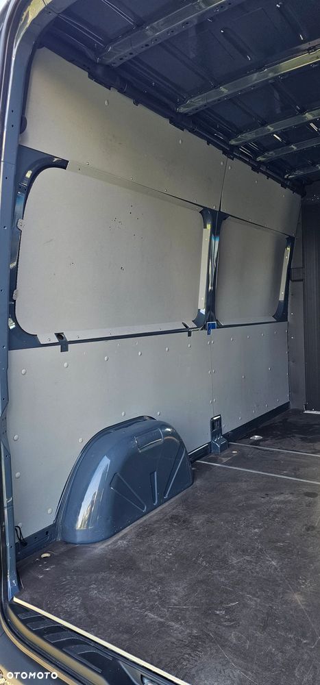 Mercedes-Benz SPRINTER - 25