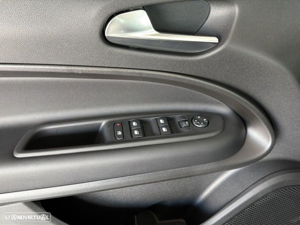 Jeep Avenger 1.2 TG Altitude - 6