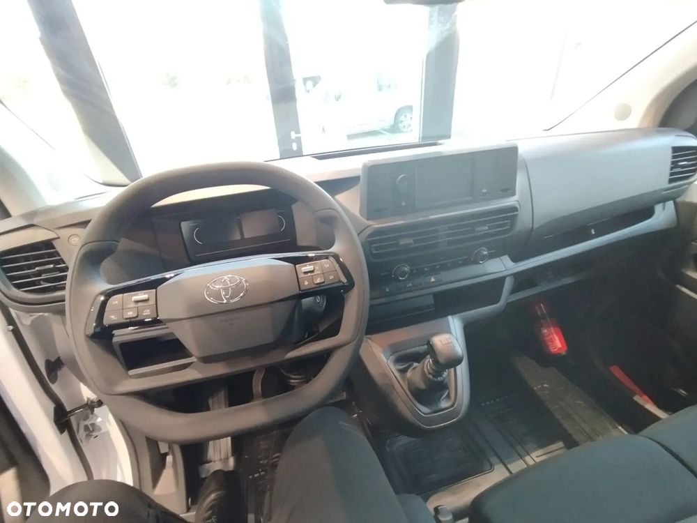 Toyota Proace - 10