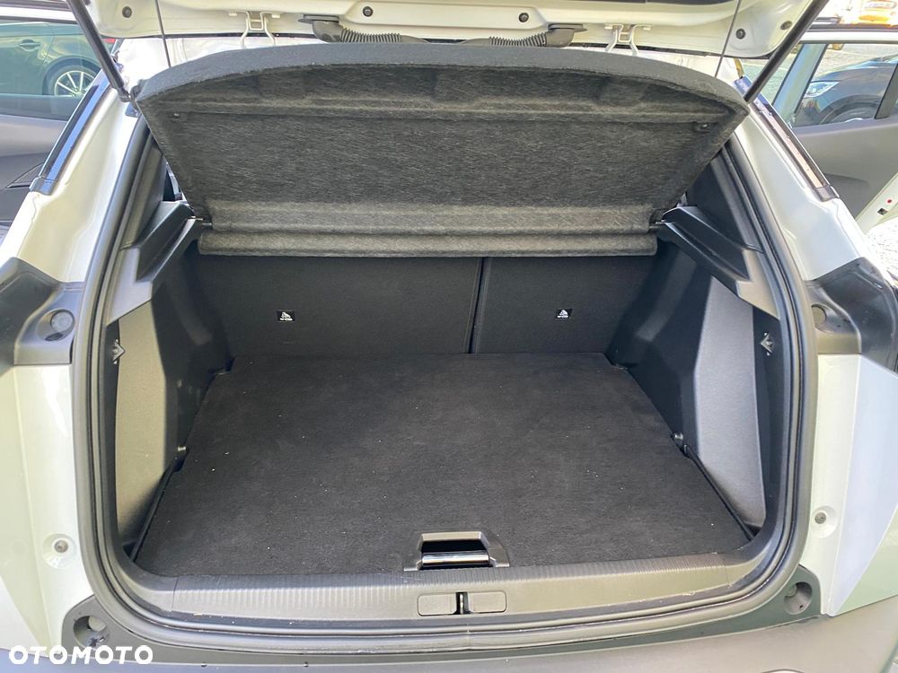 Peugeot 2008 PureTech 130 EAT8 GT Pack - 26