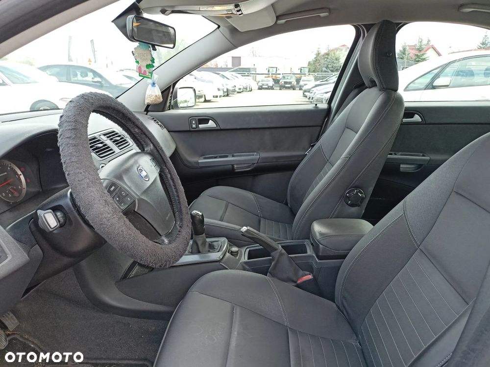 Volvo S40 - 8