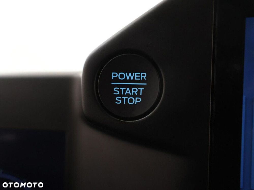 Ford Tourneo Custom - 16