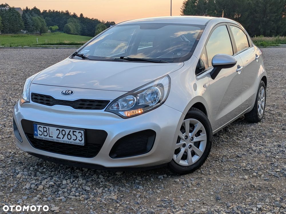 Kia Rio 1.2 L - 9