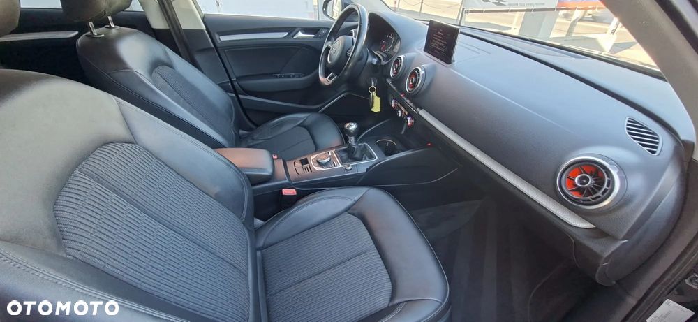 Audi A3 Sportback 2.0 TDI design - 8