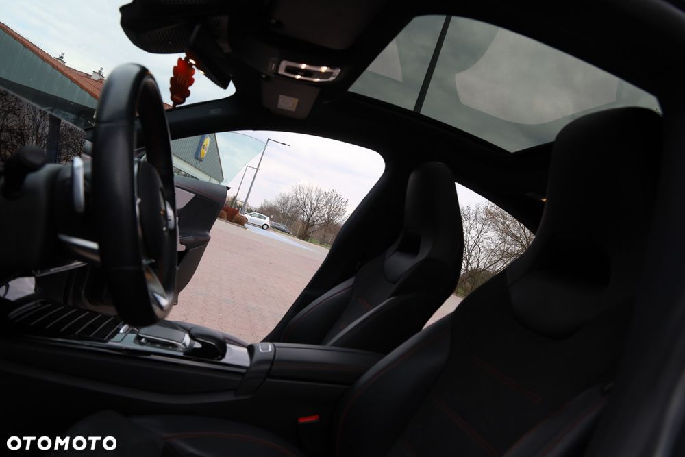 Mercedes-Benz CLA 220 4-Matic AMG Line 7G-DCT - 20