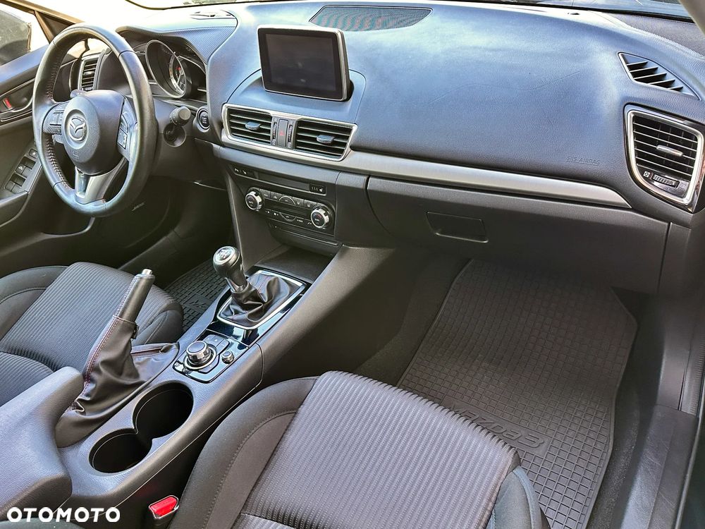 Mazda 3 - 5