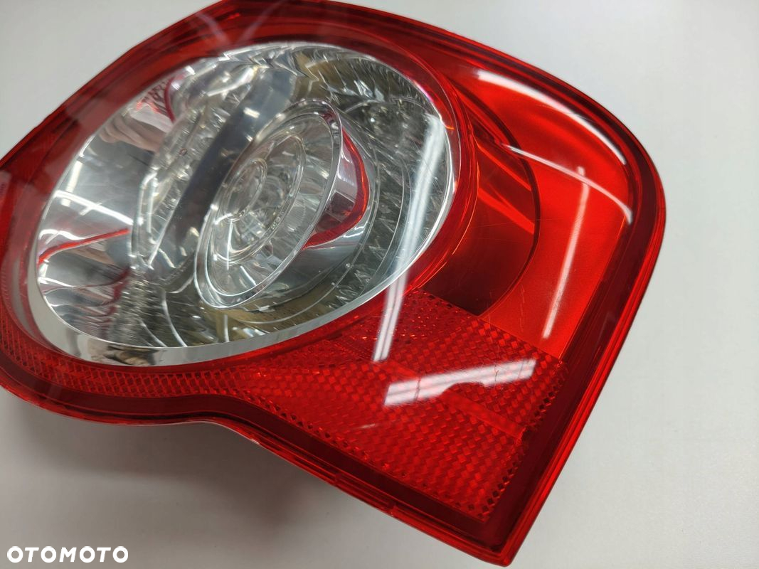 LAMPA PRAWY TYŁ PRAWA TYLNA Volkswagen PASSAT B6 3C5945096C - 3