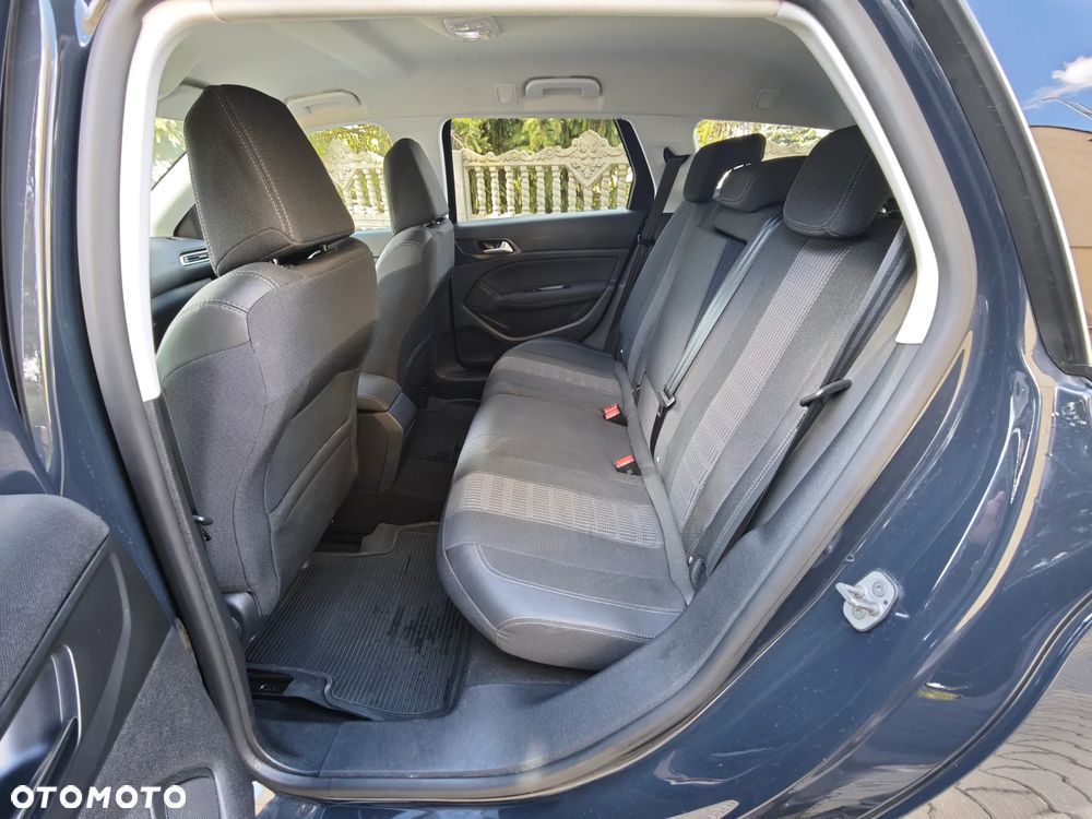 Peugeot 308 1.5 BlueHDi Allure S&S - 25