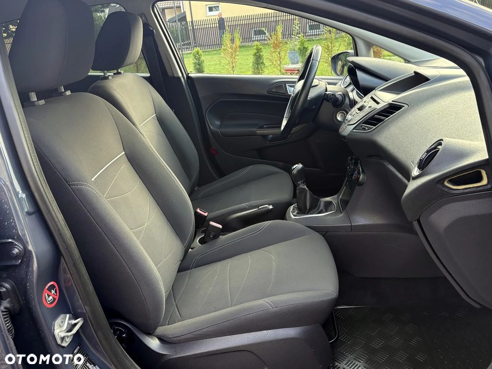 Ford Fiesta 1.25 Titanium EU5 - 19