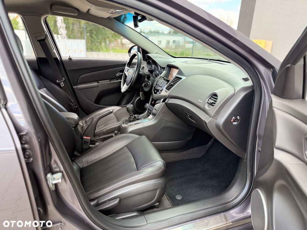 Chevrolet Cruze 1.4 T LT - 22