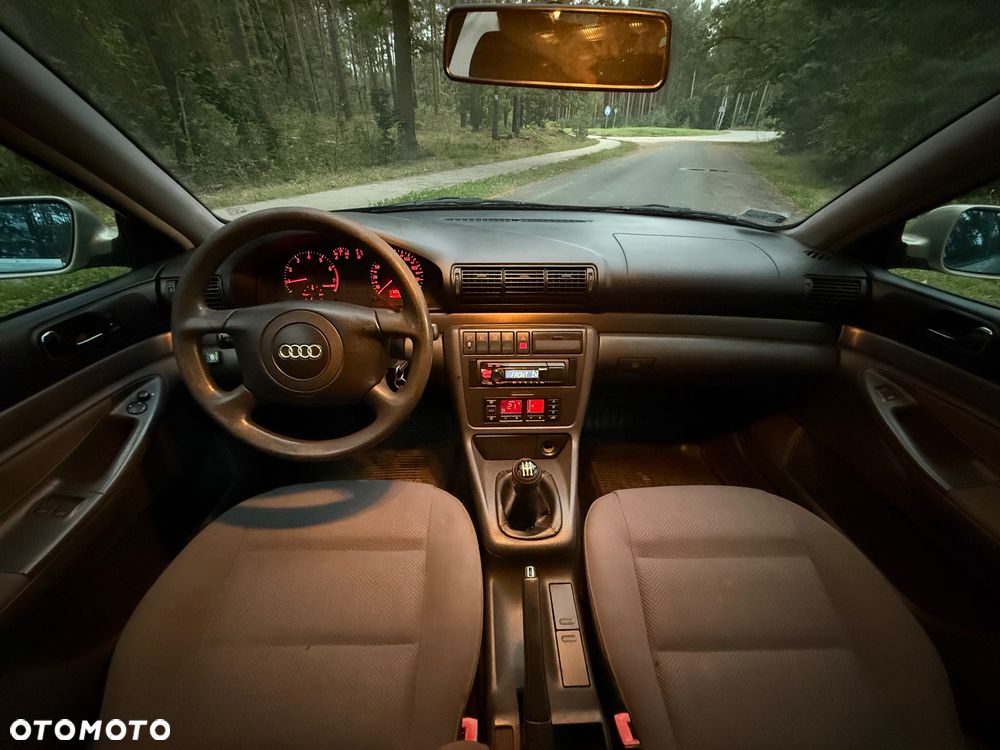 Audi A4 Limousine 1.8T - 21