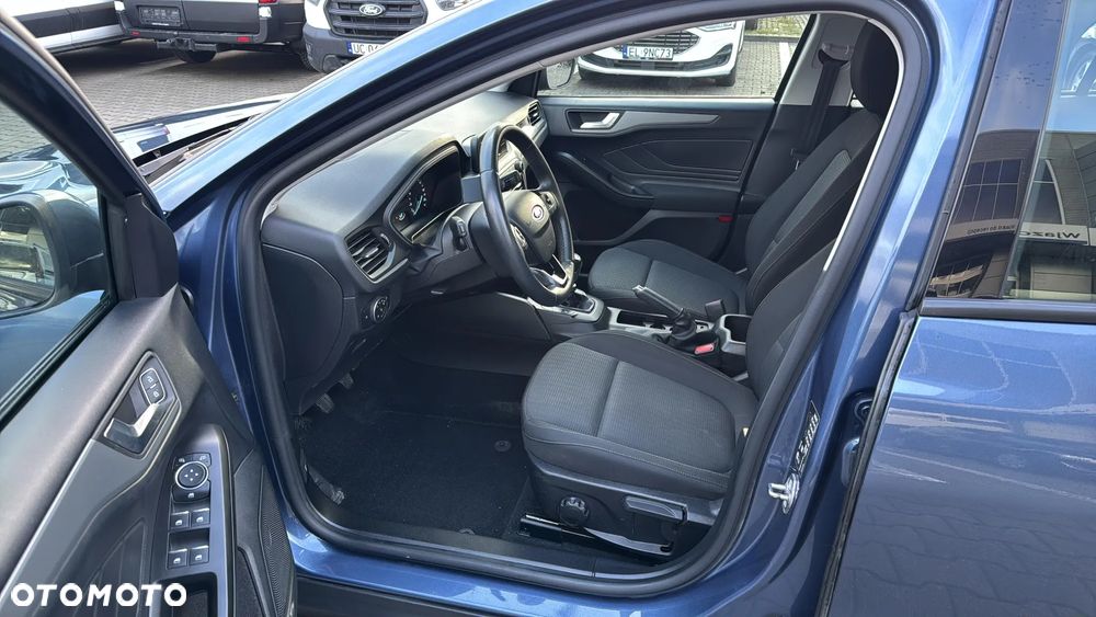 Ford Focus 1.0 EcoBoost Trend - 10