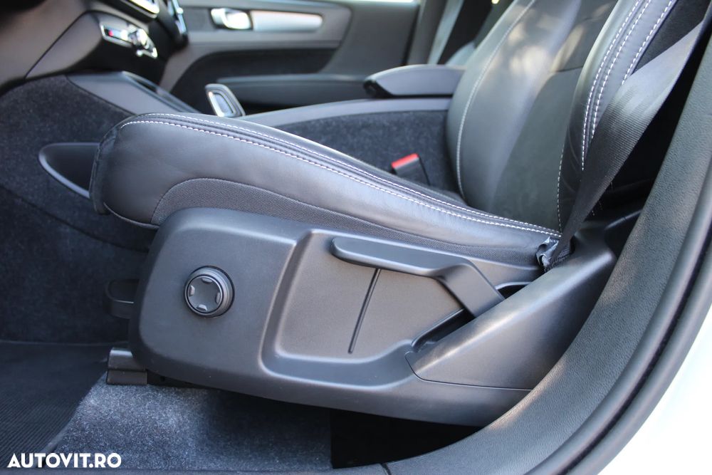 Volvo XC 40 Recharge T5 Twin Engine AT7 R-Design - 21