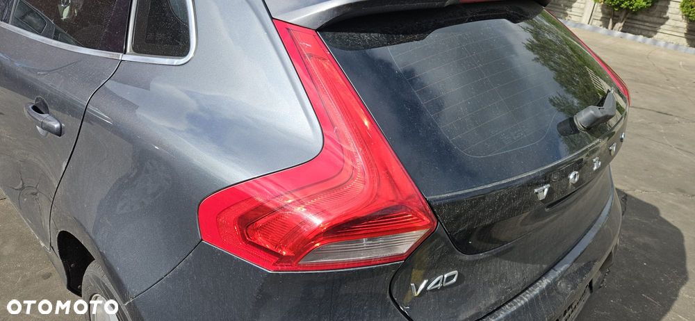 VOLVO V40 II 12 - 16 2.0 D5204T6 - HAK HOLOWNICZY BELKA KULA - 15