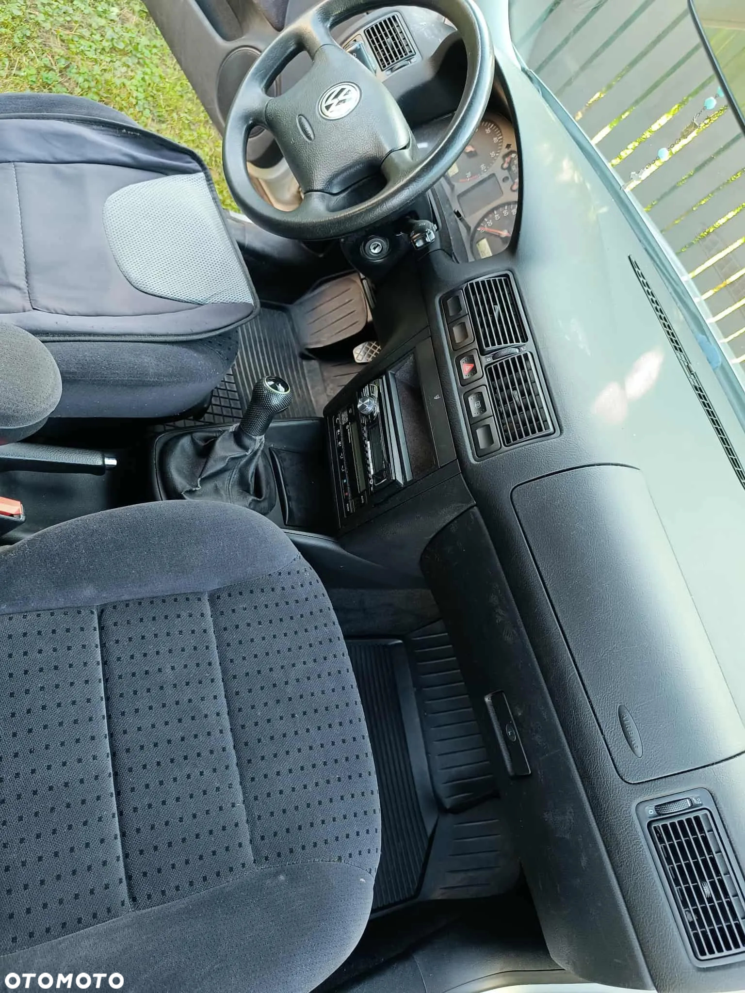 Volkswagen Golf 1.6 - 22