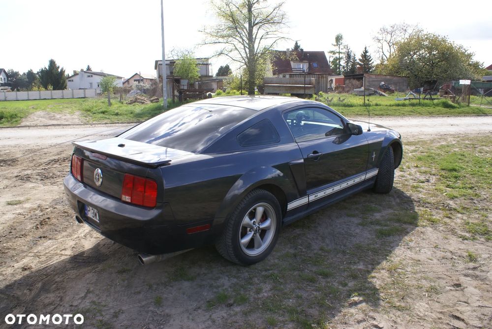 Ford Mustang - 7