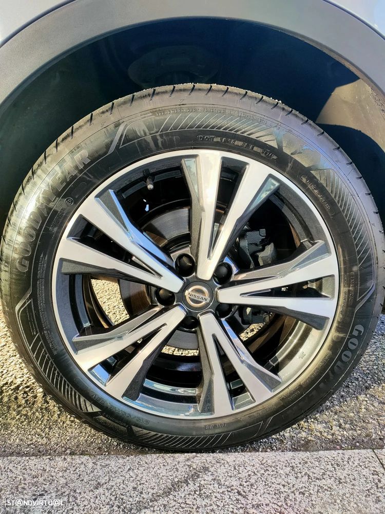 Nissan Qashqai 1.5 dCi N-Connecta 18 - 14