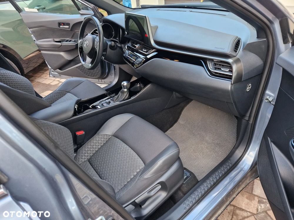Toyota C-HR 1.8 Hybrid GPF Style - 16