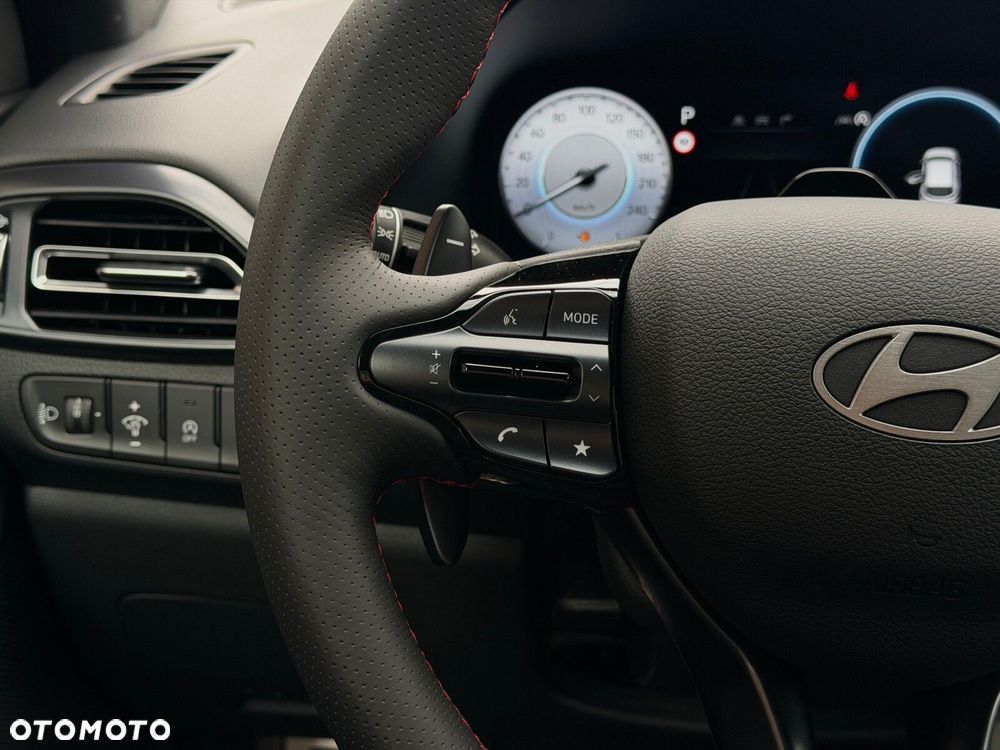 Hyundai i30 - 25