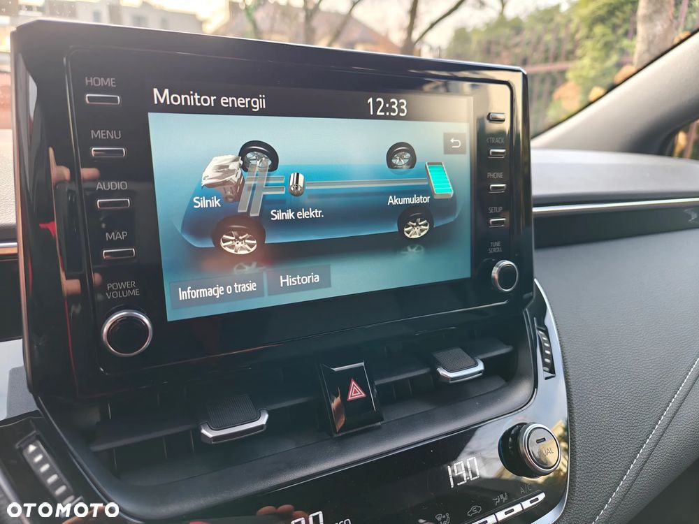 Toyota Corolla 2.0 Hybrid Comfort - 17