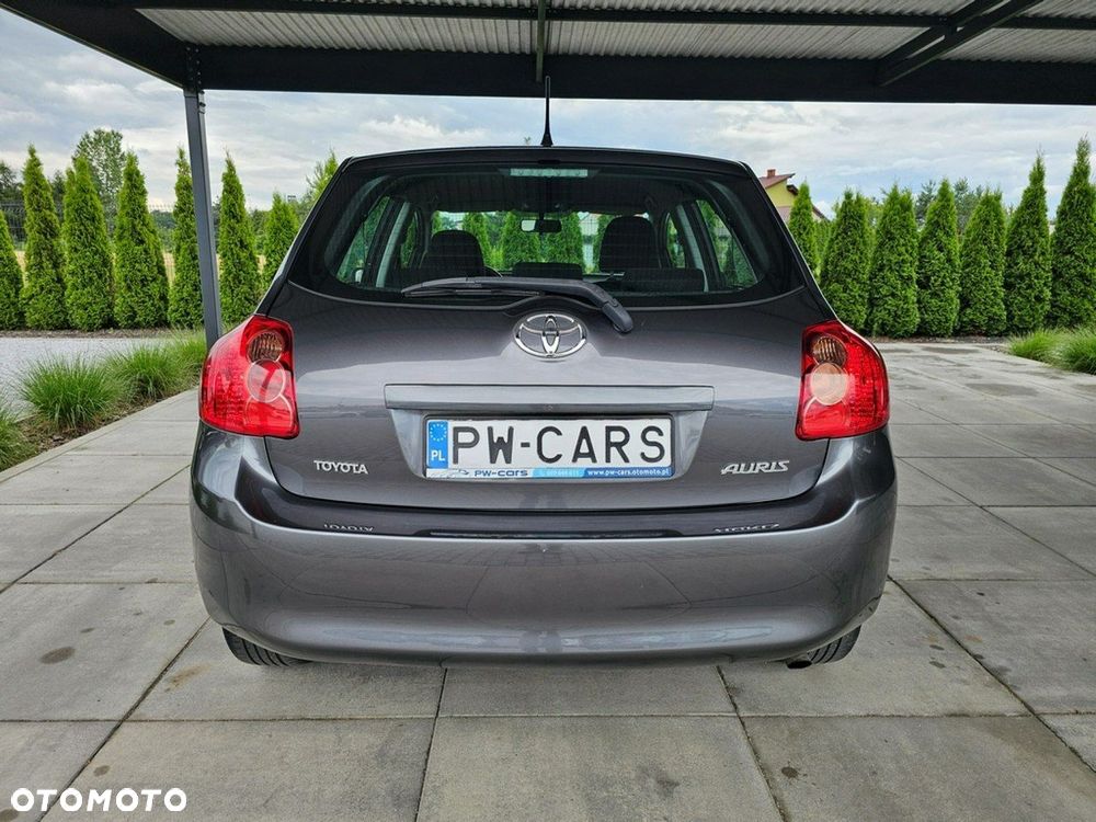 Toyota Auris - 8