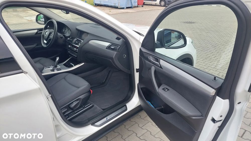 BMW X4 xDrive20i xLine - 11