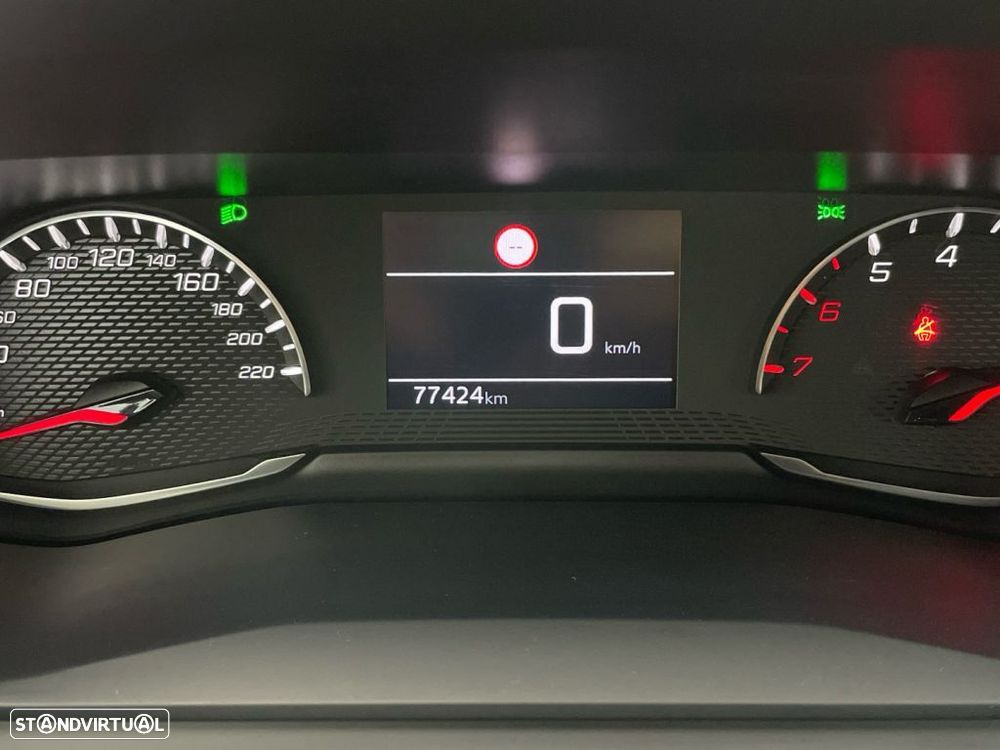 Peugeot 208 1.2 PureTech Active - 9