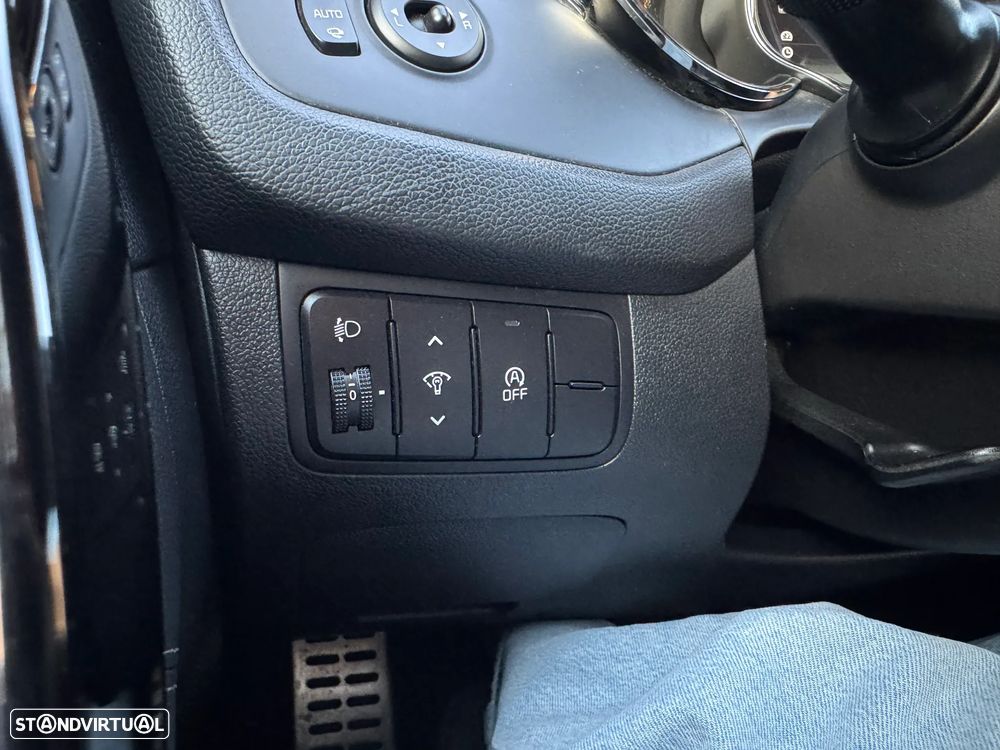 Kia Ceed SW 1.6 CRDi GT Line - 31