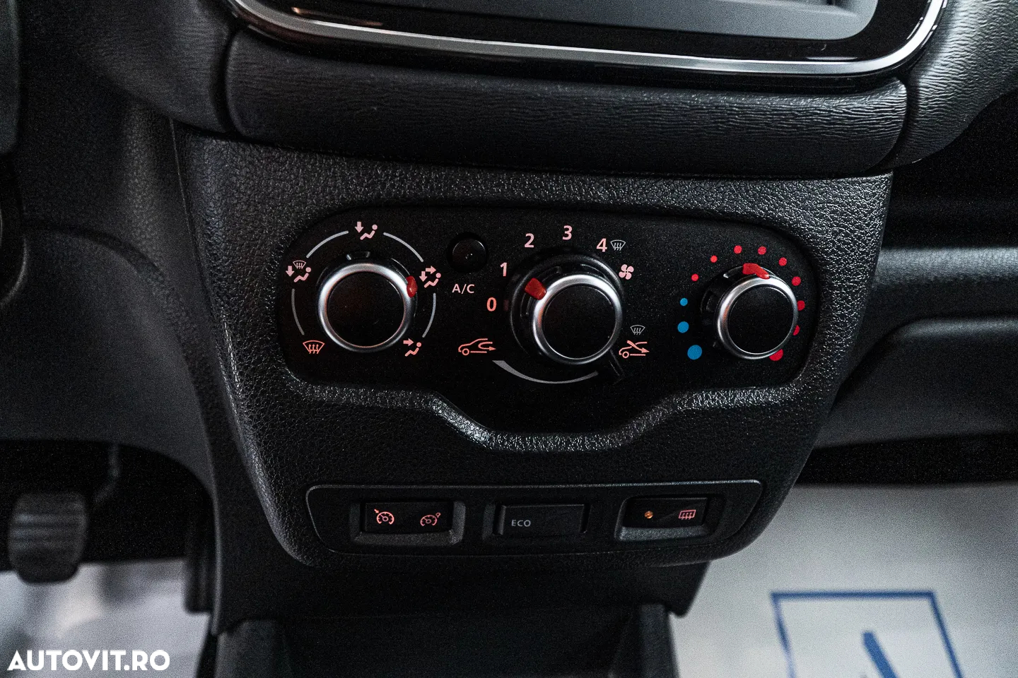 Dacia Lodgy TCe 130 GPF Comfort - 12