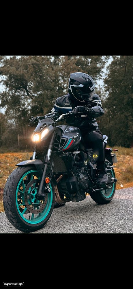 Yamaha MT-07 - 2