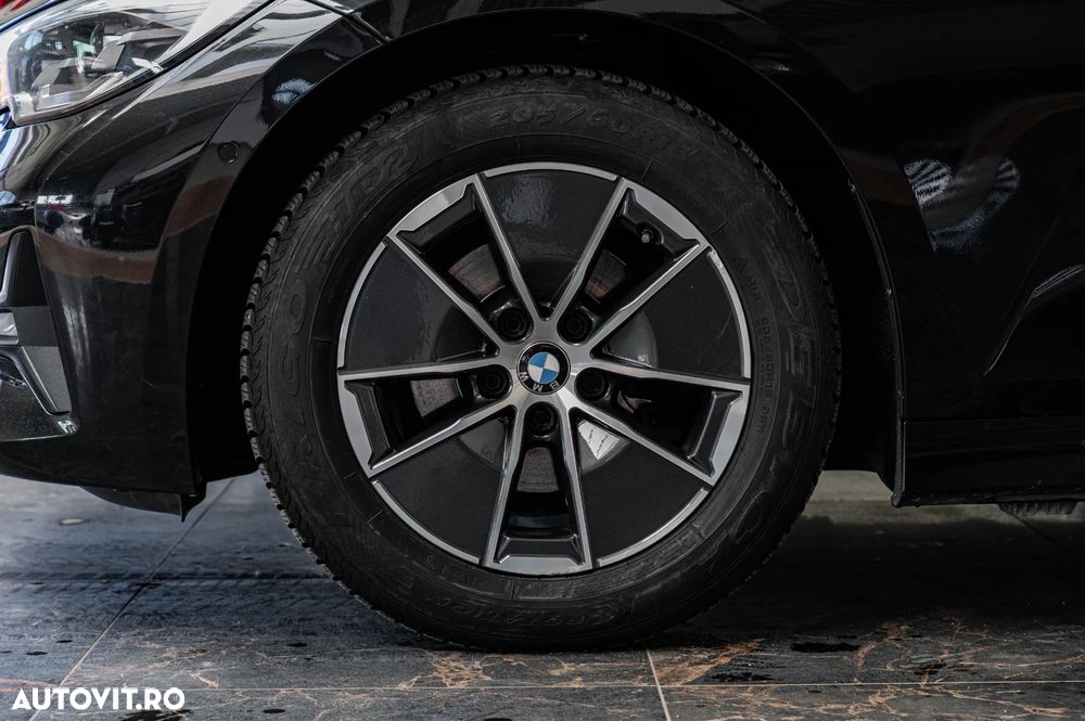 BMW Seria 3 318d Aut. - 12