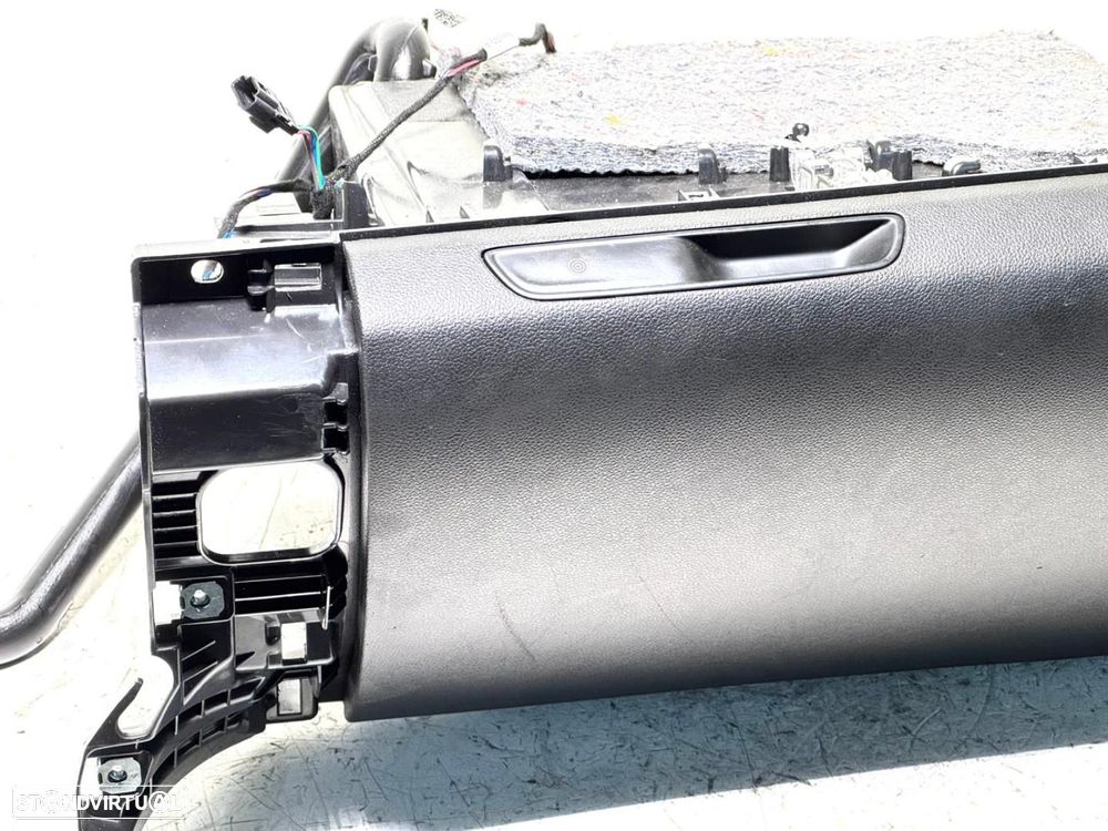 Porta-luvas RENAULT GRAND SCENIC IV 681081737R - 3