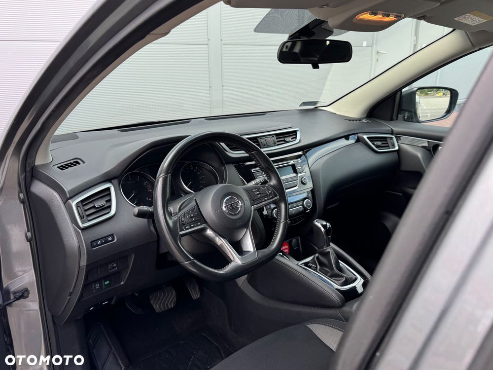 Nissan Qashqai 1.2 DIG-T N-Connecta Xtronic - 5