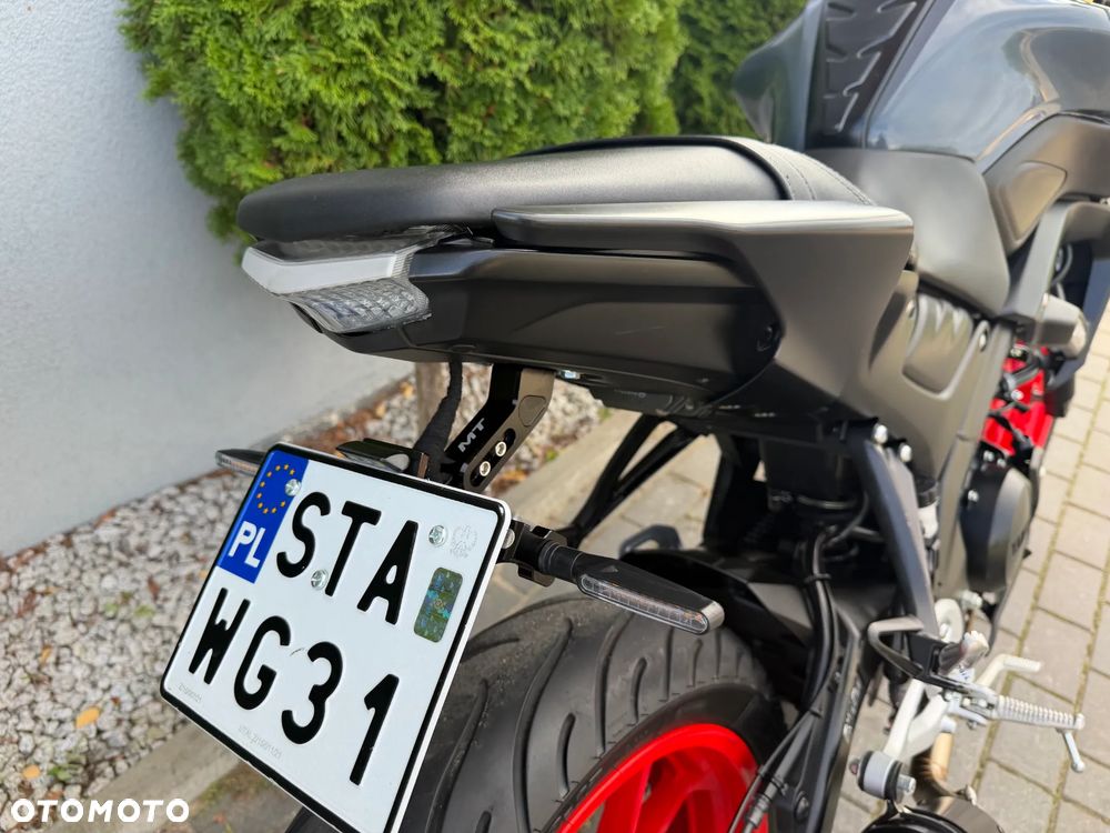Yamaha MT - 24