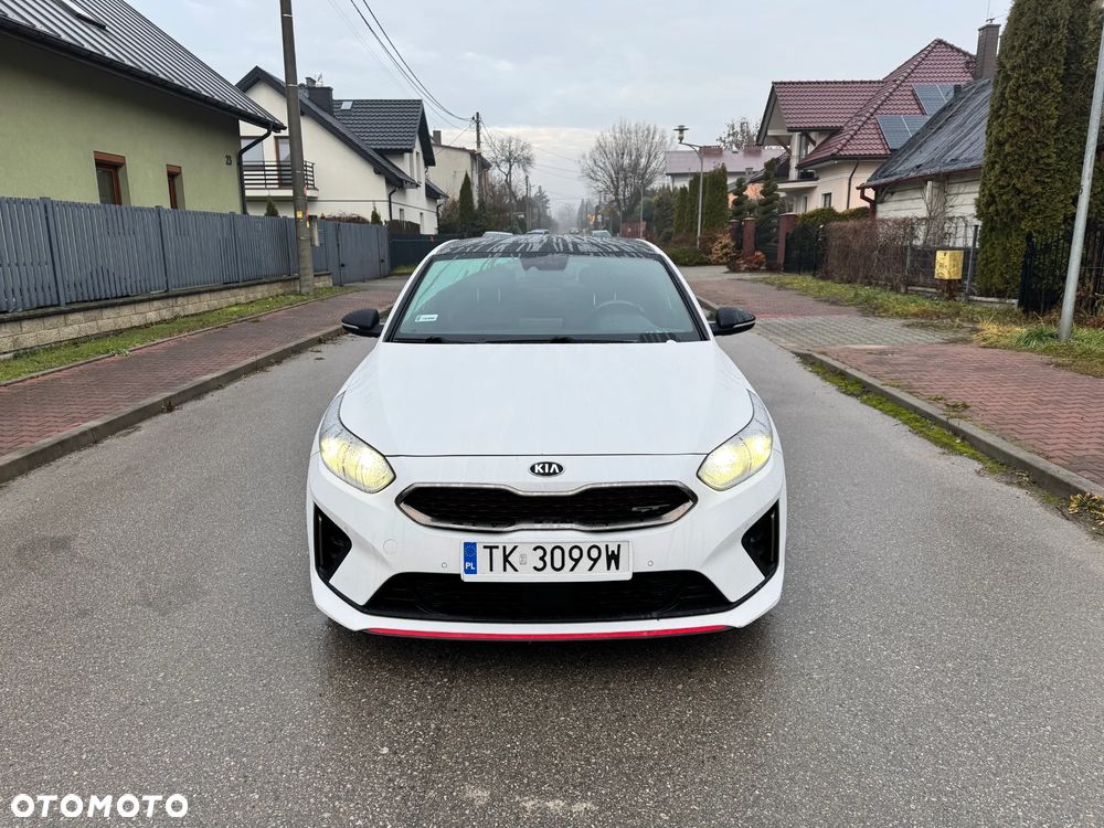 Kia ProCeed - 15