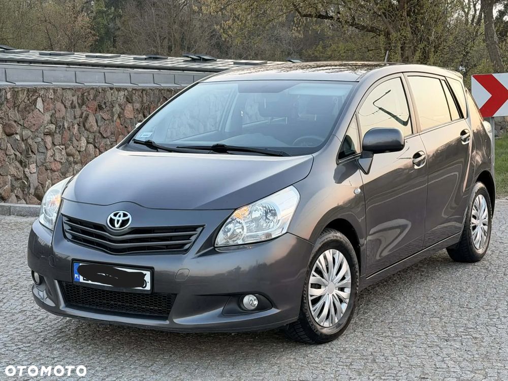 Toyota Verso 2.0 D-4D Sol SW 7os - 27