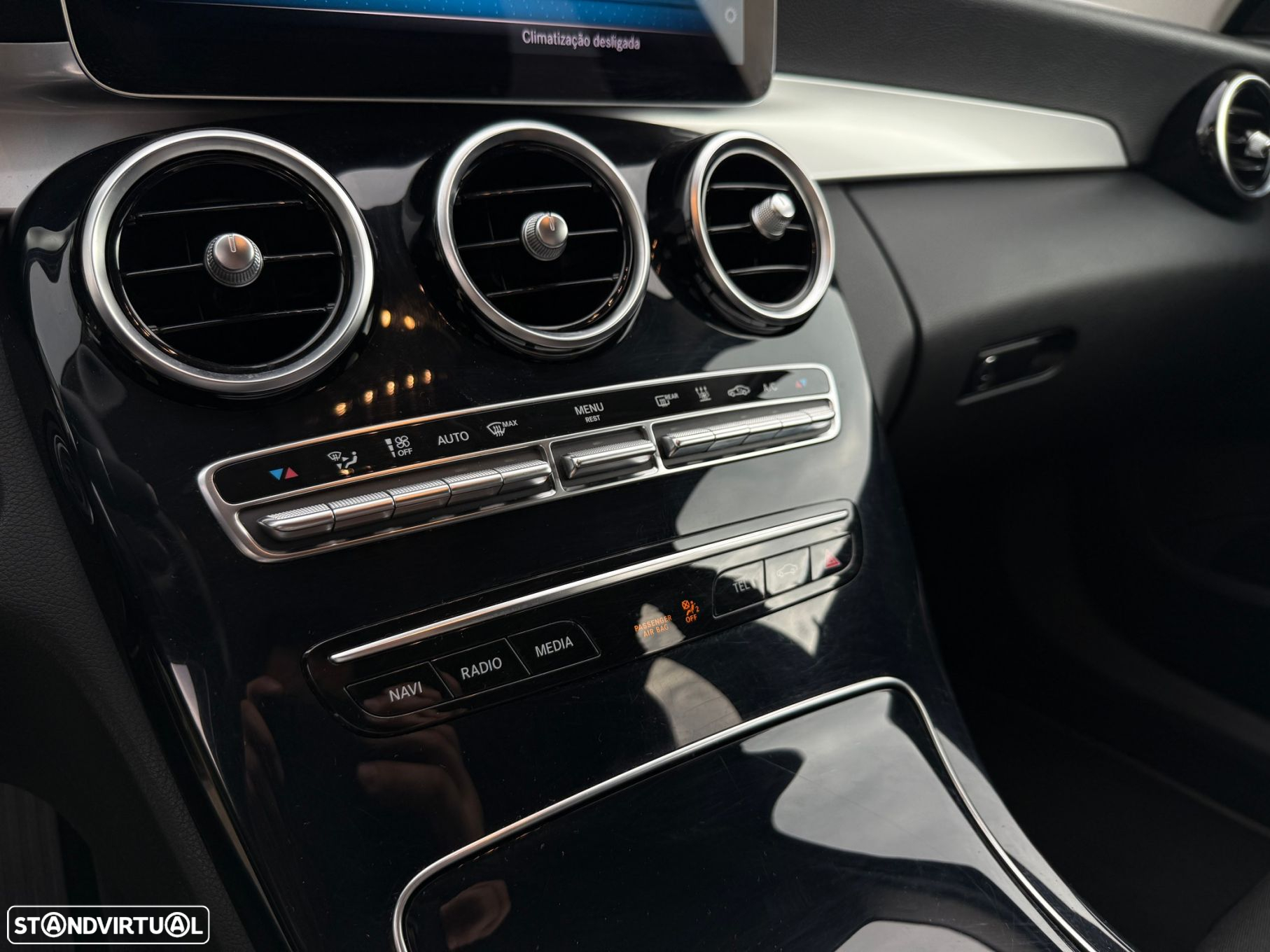 Mercedes-Benz C 300 e Avantgarde - 34