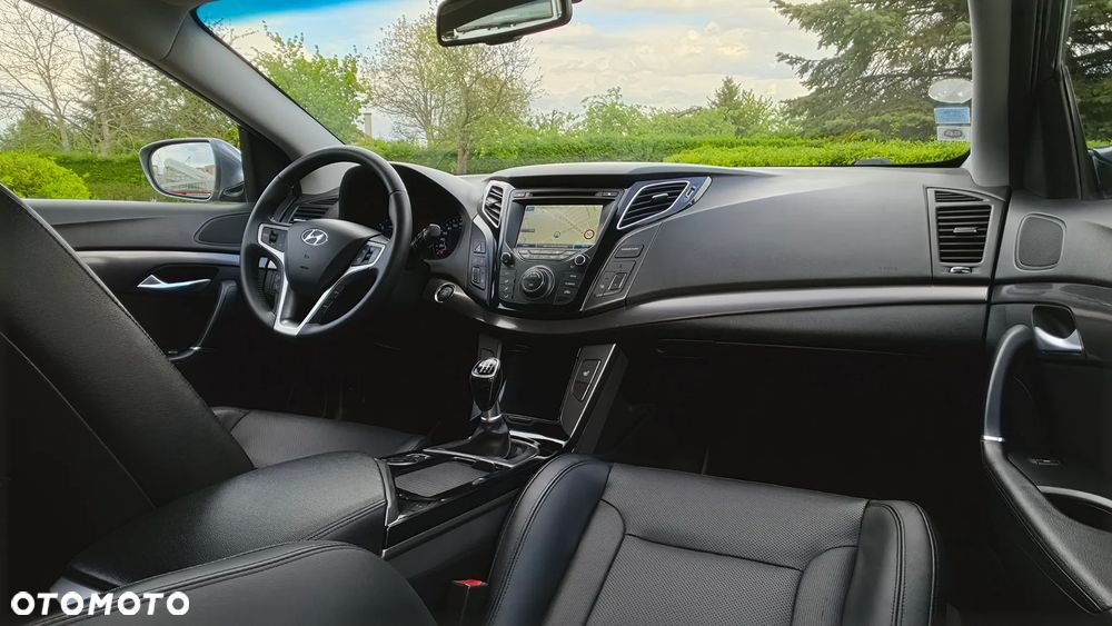 Hyundai i40 Kombi 1.7 CRDi Premium - 19