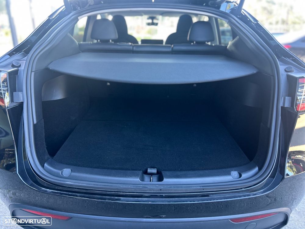 Tesla Model Y Long Range Tração Integral - 19