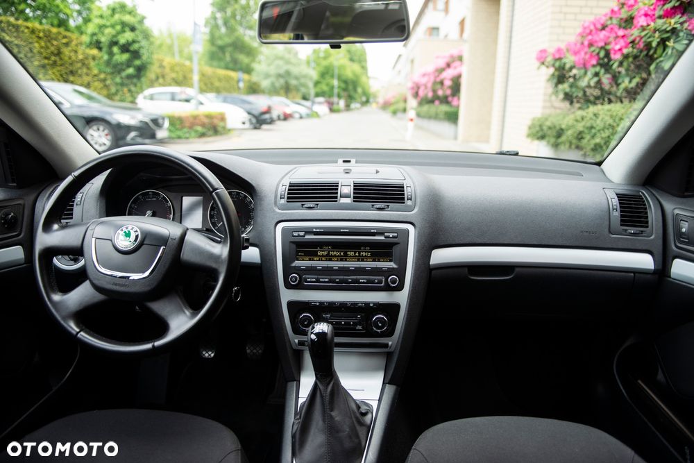 Skoda Octavia 1.6 Active - 26