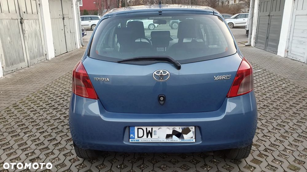 Toyota Yaris 1.3 Luna A/C - 6