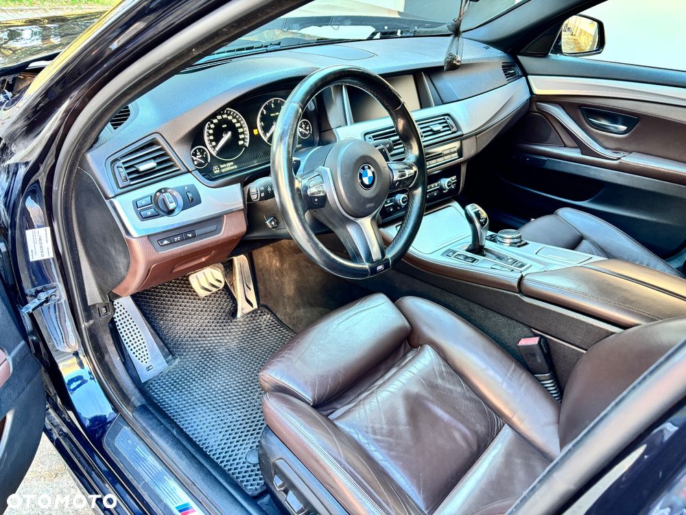 BMW Seria 5 530d xDrive Luxury Line - 17