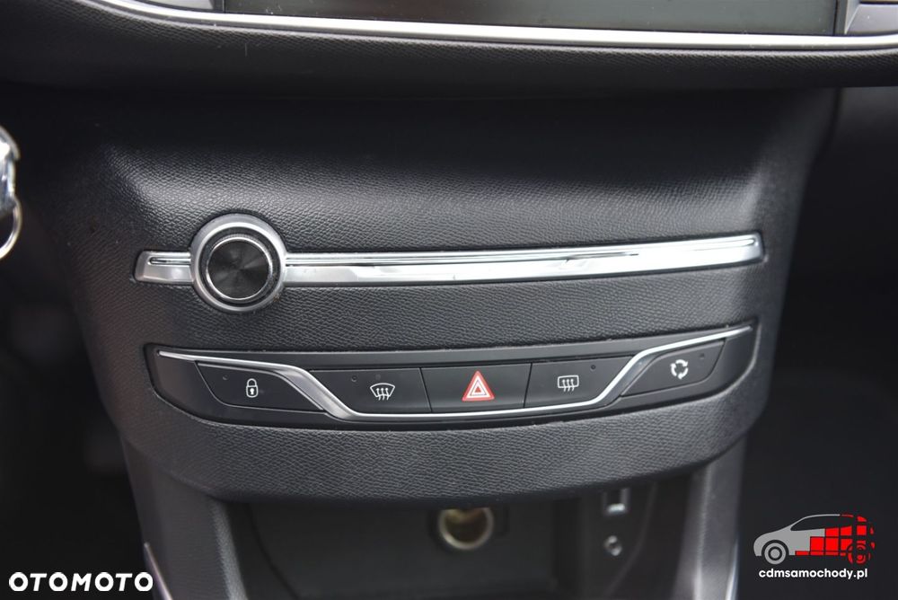 Peugeot 308 - 25