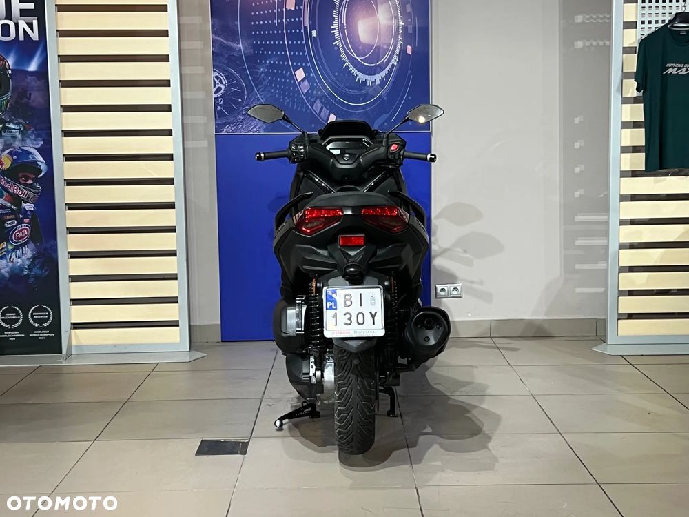 Yamaha X-max - 4