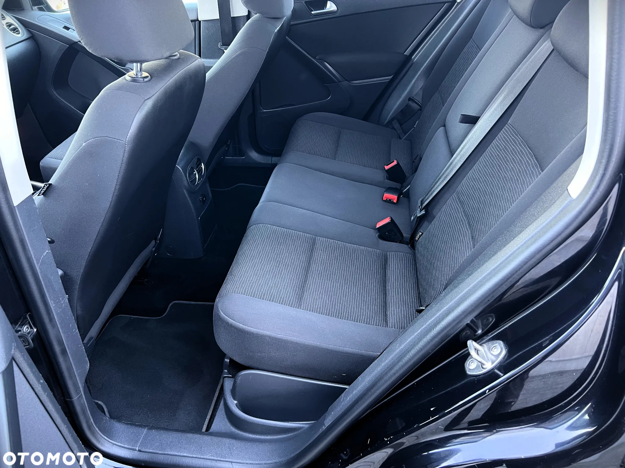 Volkswagen Tiguan - 11