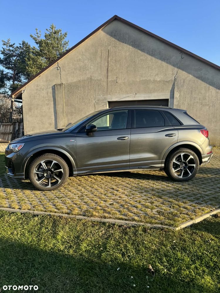 Audi Q3 45 TFSI Quattro S tronic S line - 2