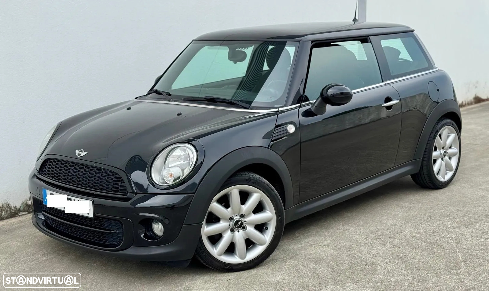 MINI 3 Portas One D - 16